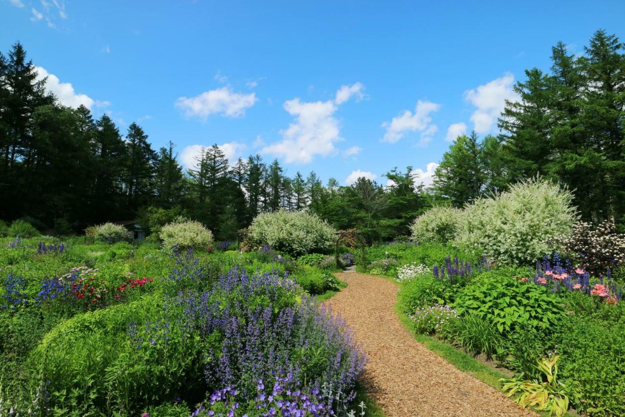 Shin Furano Prince Hotel Exteriér fotografie The Gardens of the Gulf
